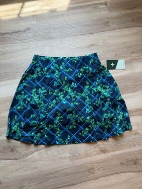 Tuckernuck Sport Navy Trellis Ivy Skort Sz Small Coastal Activewear